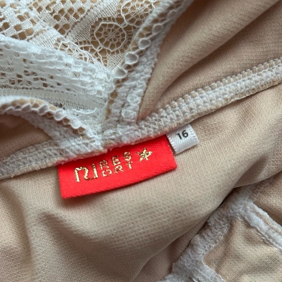 River Island Resort Peplum Plunge One Piece Swimsuit in White/Cream Sz 16 - Picture 10 of 10